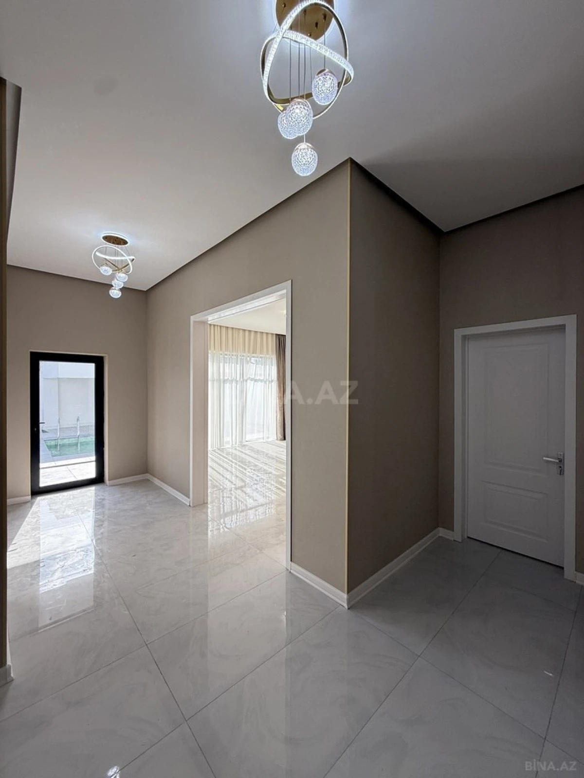 Satılır 4 otaqlı həyət evi 135 m²