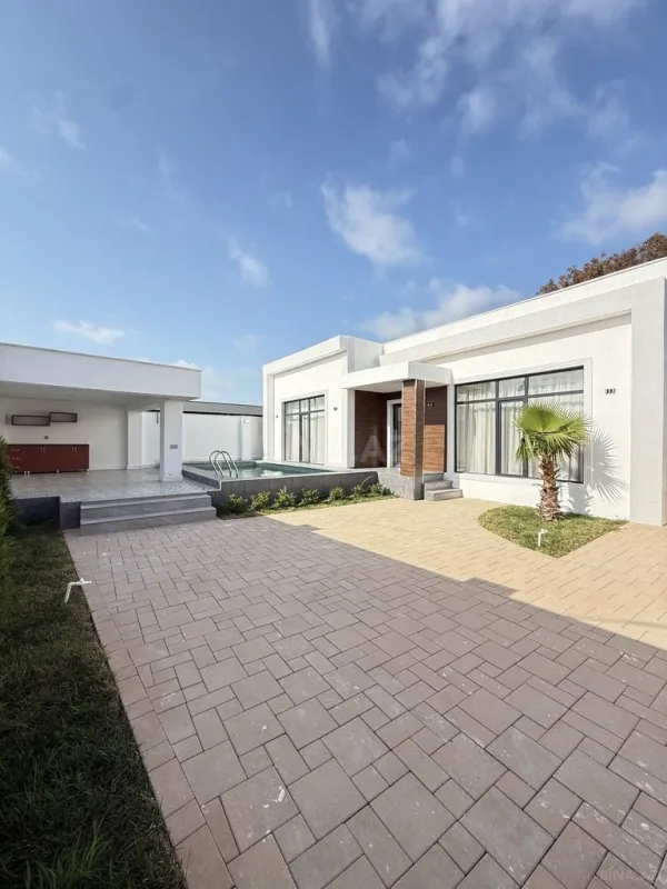 Satılır 4 otaqlı həyət evi 135 m²