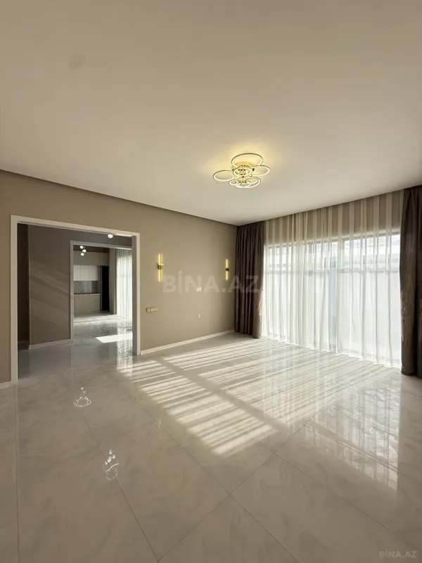 Satılır 4 otaqlı həyət evi 135 m²