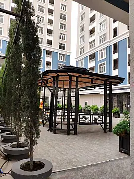 Satılır 5 otaqlı mənzil 272 m²