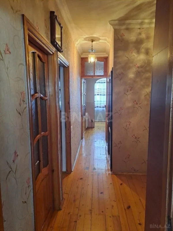 Satılır 4 otaqlı mənzil 105 m²