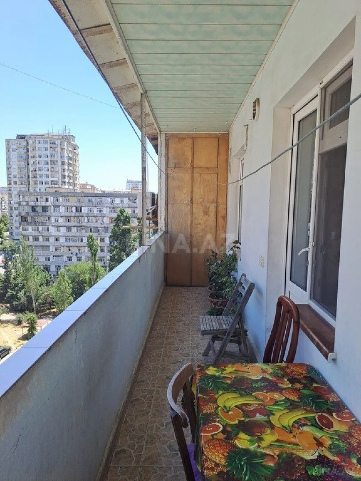 Satılır 4 otaqlı mənzil 105 m²