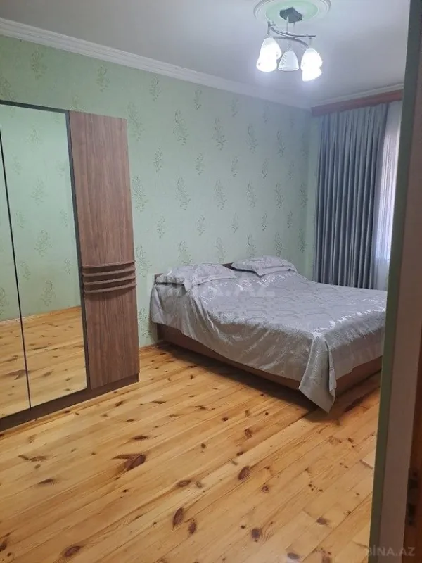 Satılır 4 otaqlı mənzil 105 m²