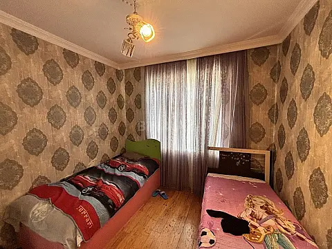 Satılır 4 otaqlı mənzil 110 m²