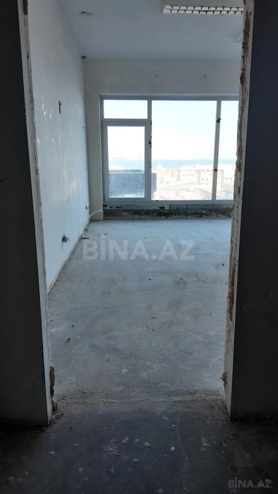 Satılır 12 otaqlı ofis 506 m²