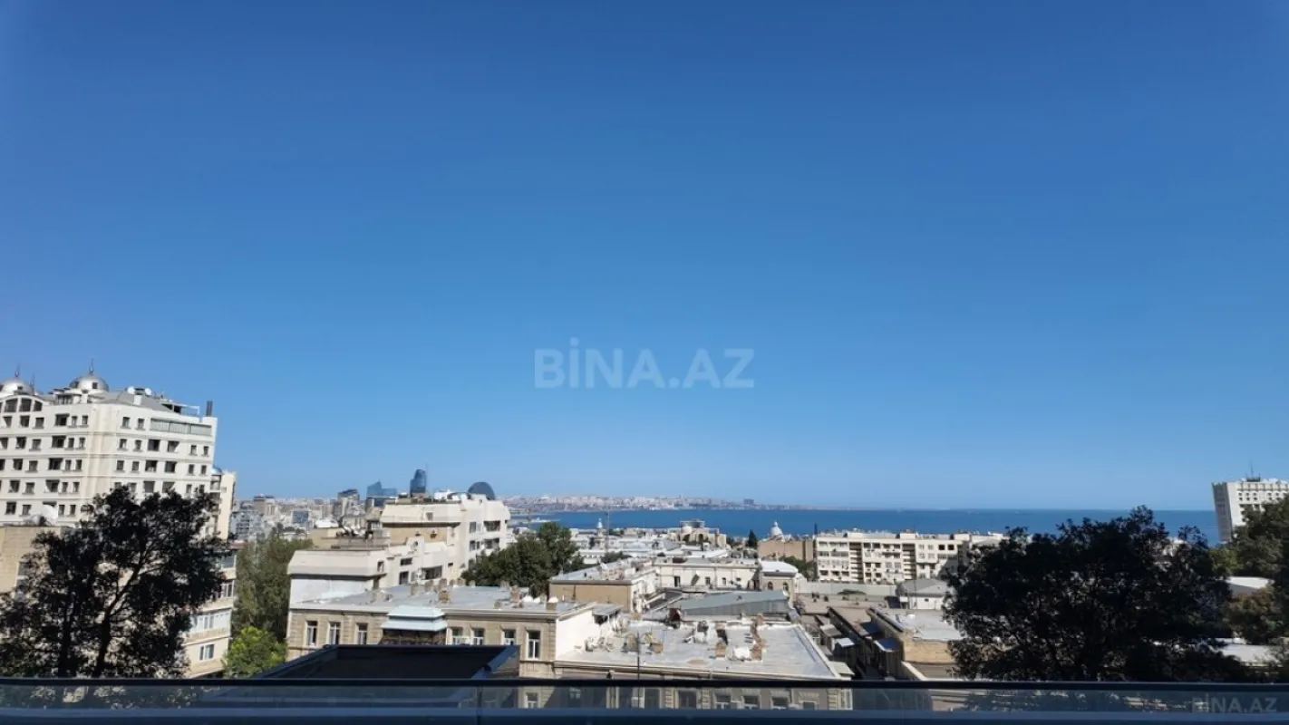 Satılır 12 otaqlı ofis 506 m²