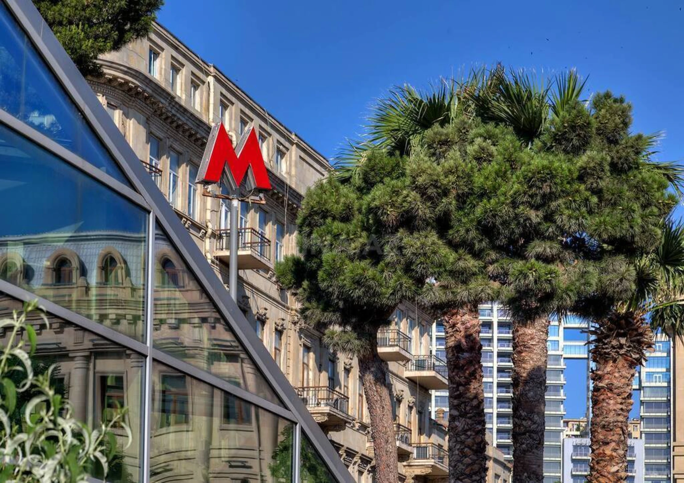 Satılır 12 otaqlı ofis 506 m²