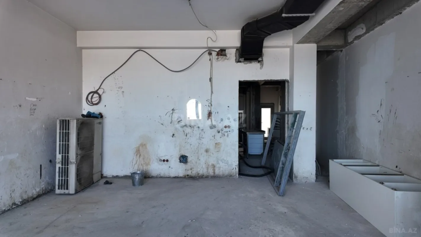 Satılır 12 otaqlı ofis 506 m²