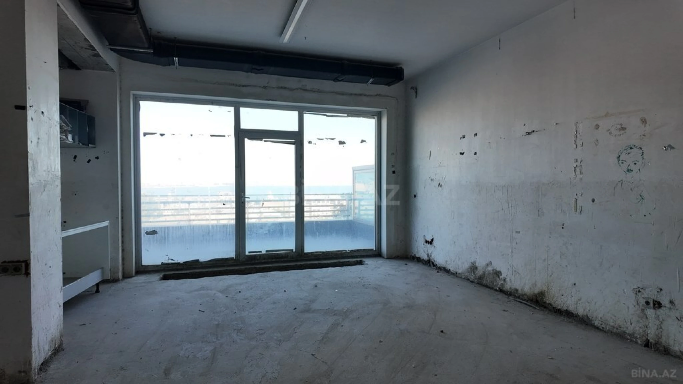 Satılır 12 otaqlı ofis 506 m²