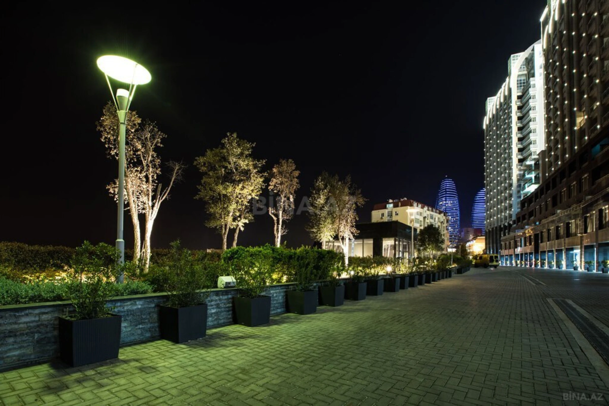 Satılır 12 otaqlı ofis 506 m²