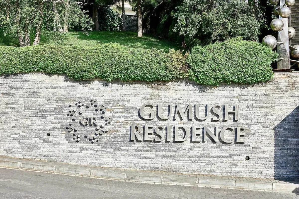 Satılır 12 otaqlı ofis 506 m²