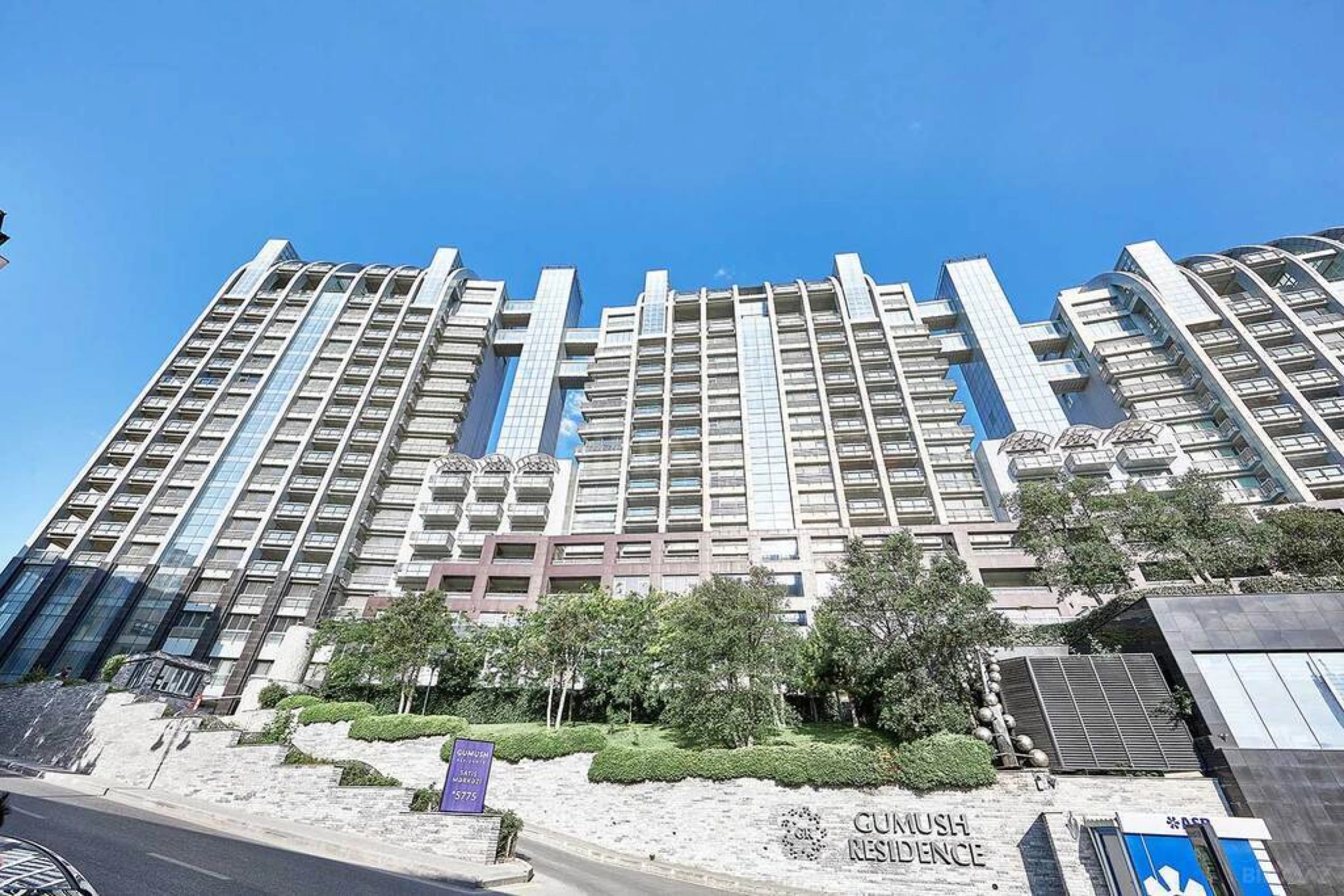 Satılır 12 otaqlı ofis 506 m²