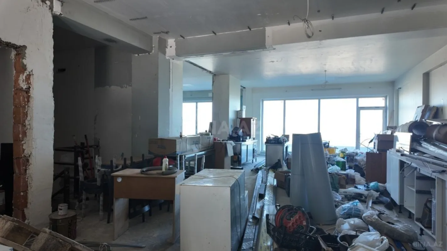 Satılır 12 otaqlı ofis 506 m²