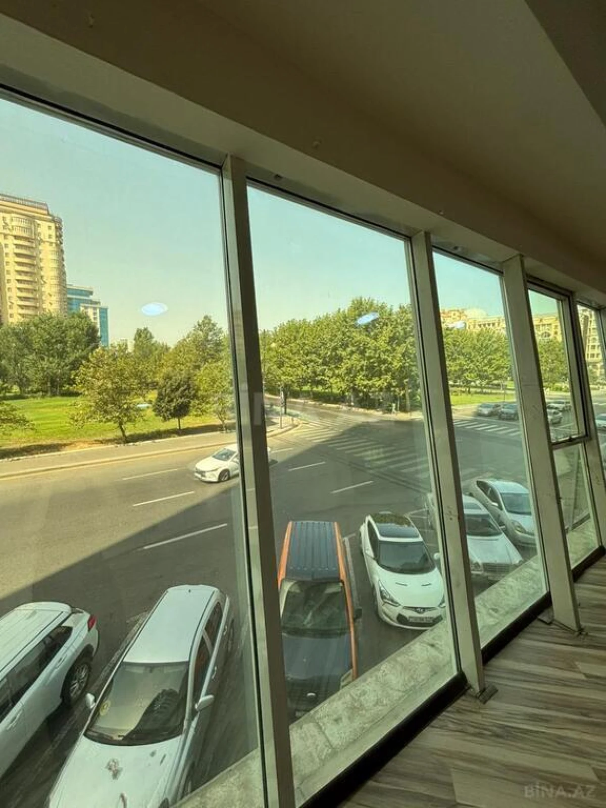 Kirayə verilir 3 otaqlı ofis 120 m²