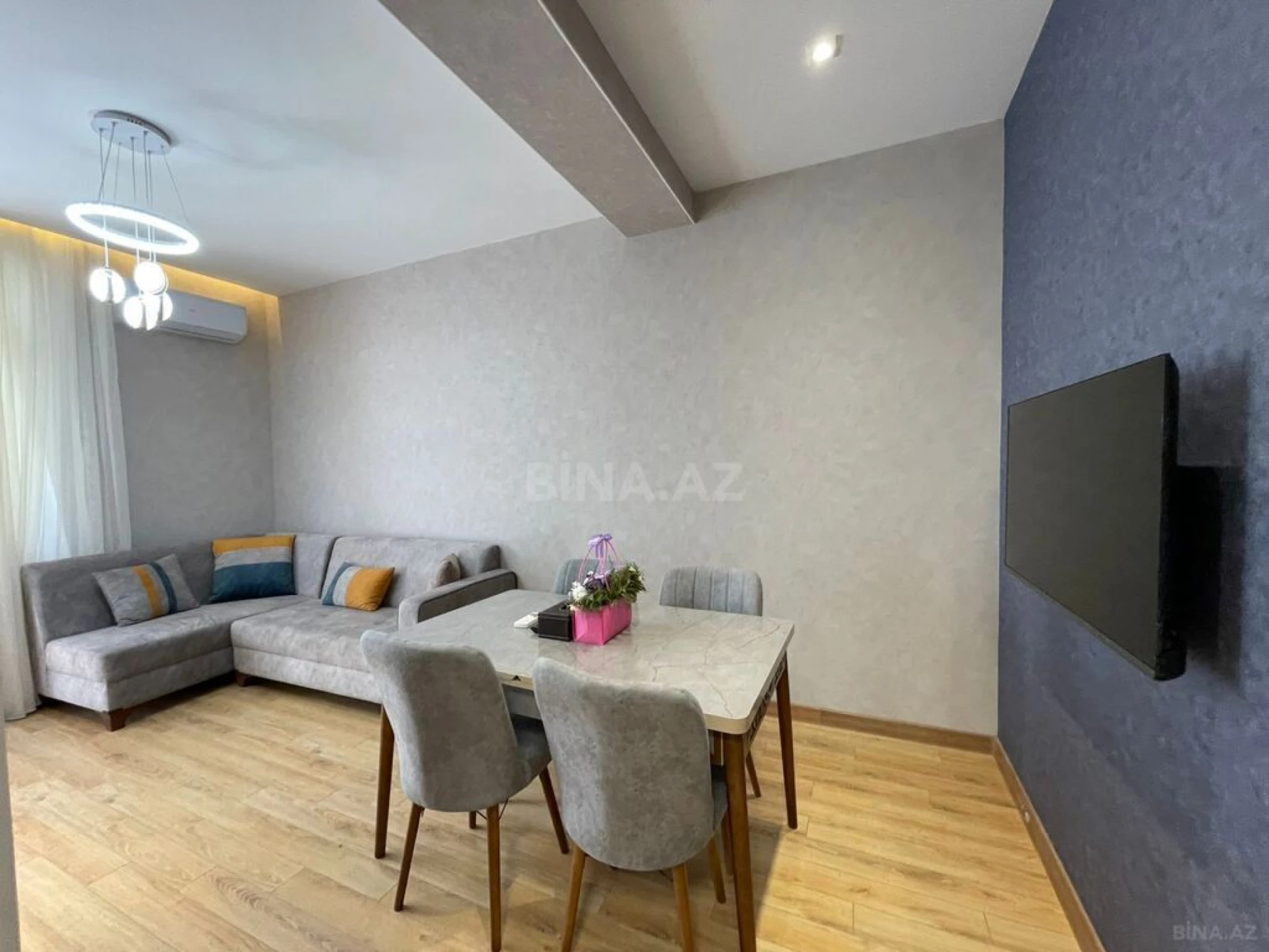 Kirayə verilir 2 otaqlı mənzil 55 m²