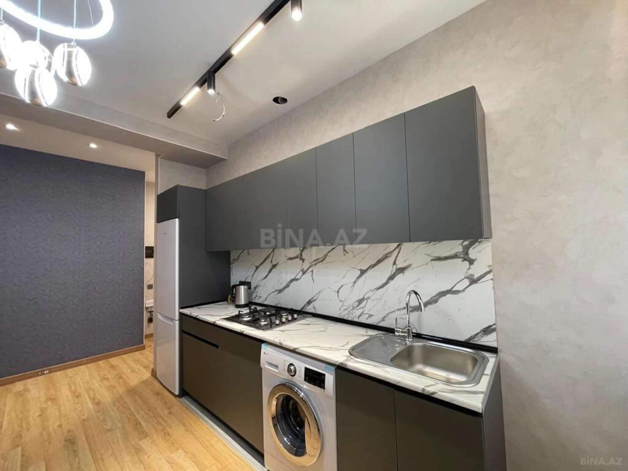Kirayə verilir 2 otaqlı mənzil 55 m²