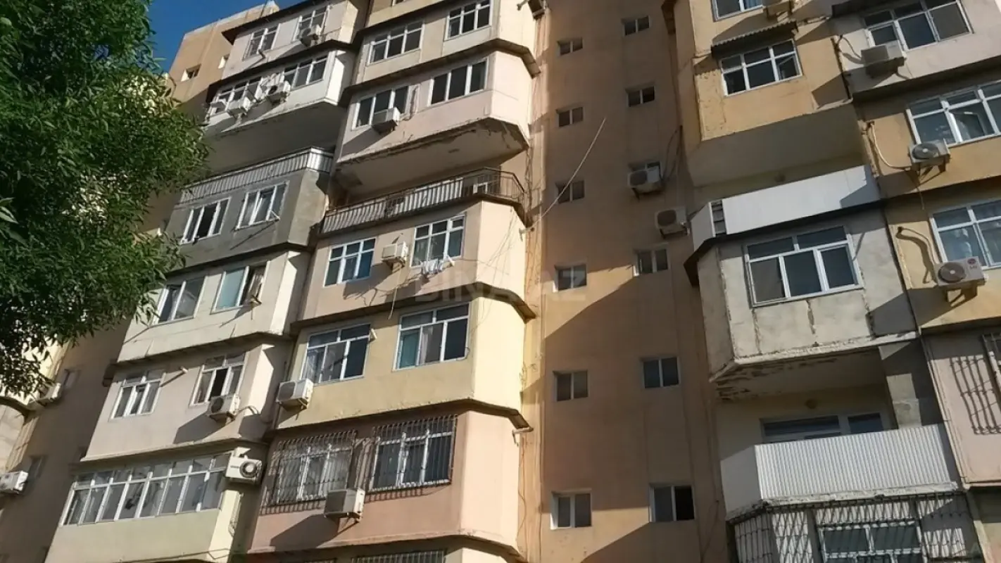 Satılır 3 otaqlı mənzil 98 m²