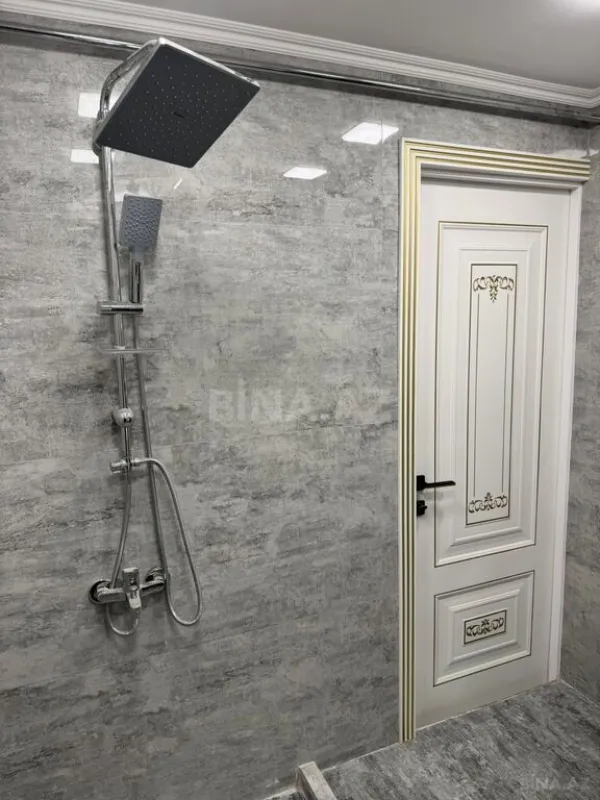 Satılır 3 otaqlı mənzil 120 m²