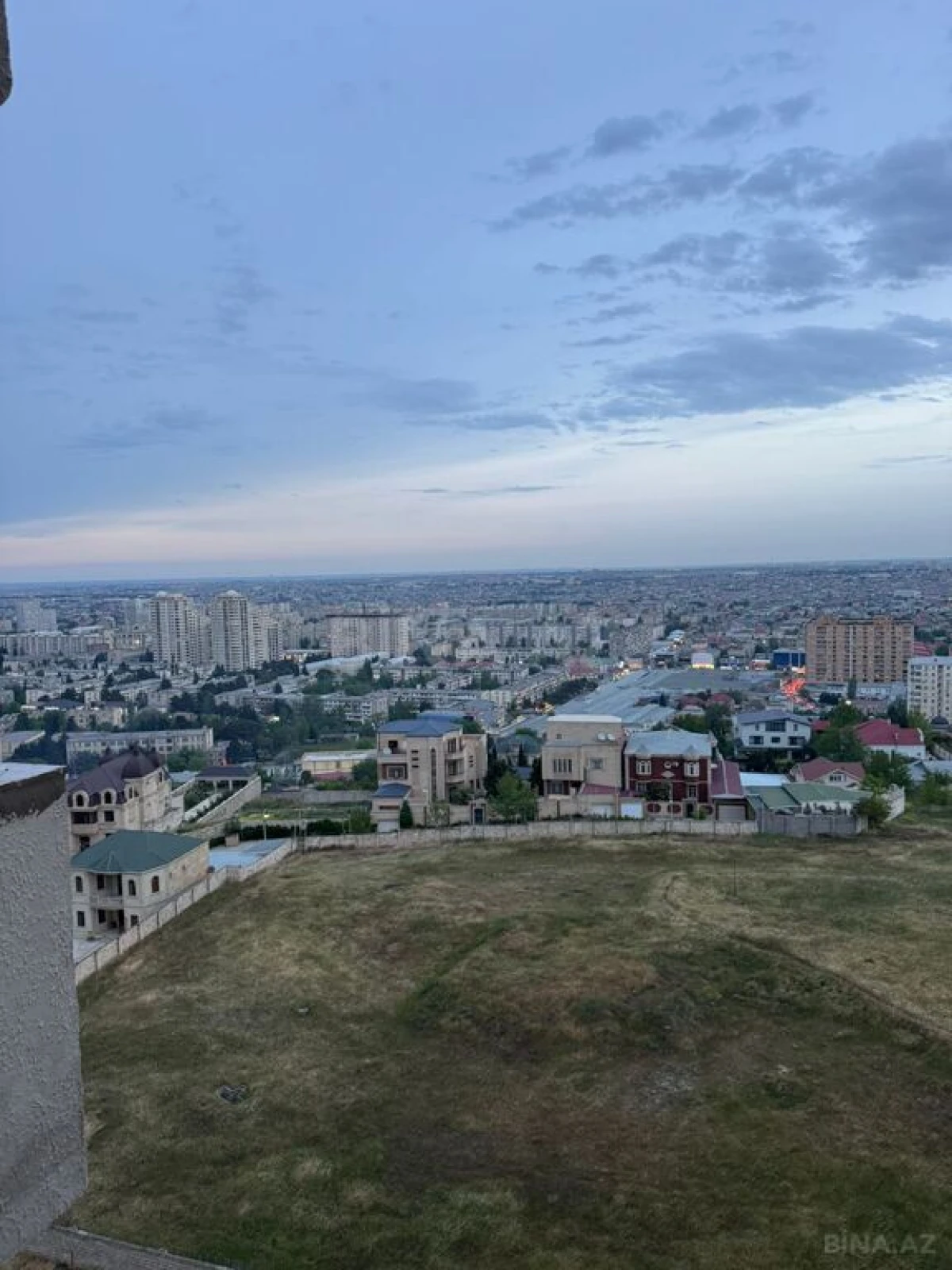 Satılır 3 otaqlı mənzil 120 m²