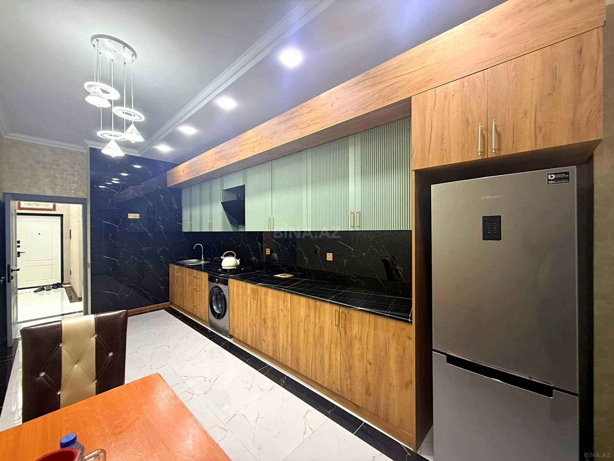 Satılır 3 otaqlı mənzil 106.6 m²