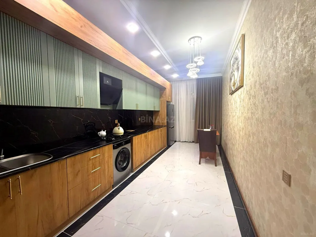 Satılır 3 otaqlı mənzil 106.6 m²