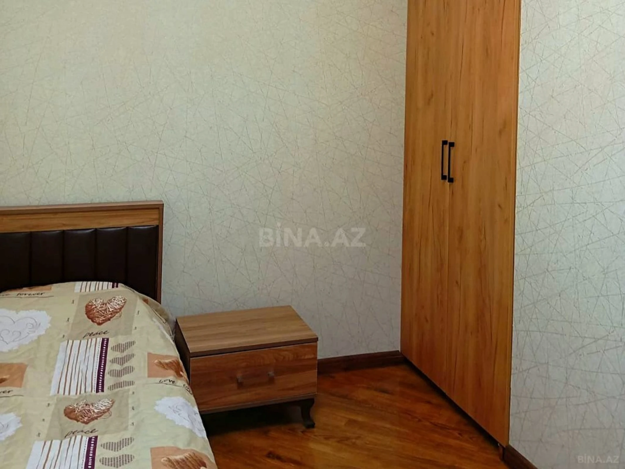 Satılır 3 otaqlı mənzil 106.6 m²