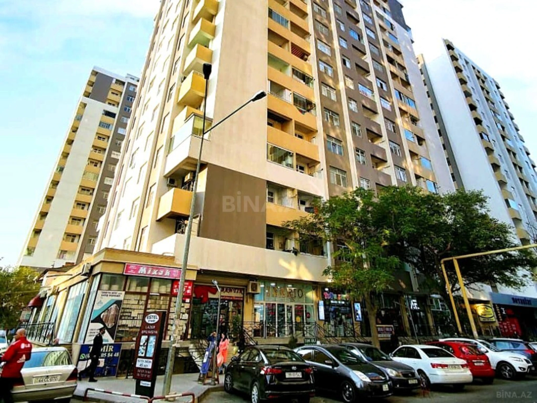 Satılır 3 otaqlı mənzil 106.6 m²