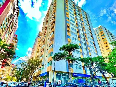 Satılır 3 otaqlı mənzil 106.6 m²