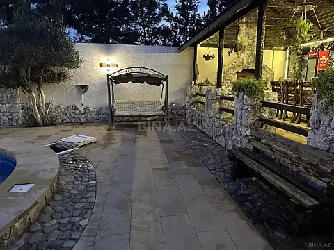 Satılır 7 otaqlı həyət evi 610 m²