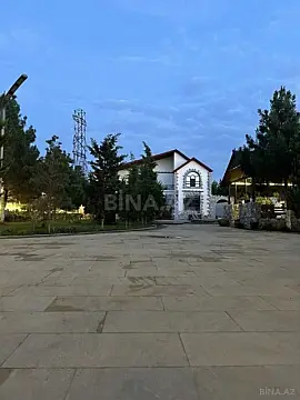 Satılır 7 otaqlı həyət evi 610 m²