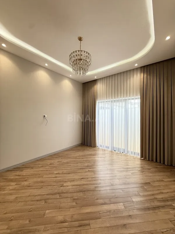 Satılır 4 otaqlı həyət evi 200 m²