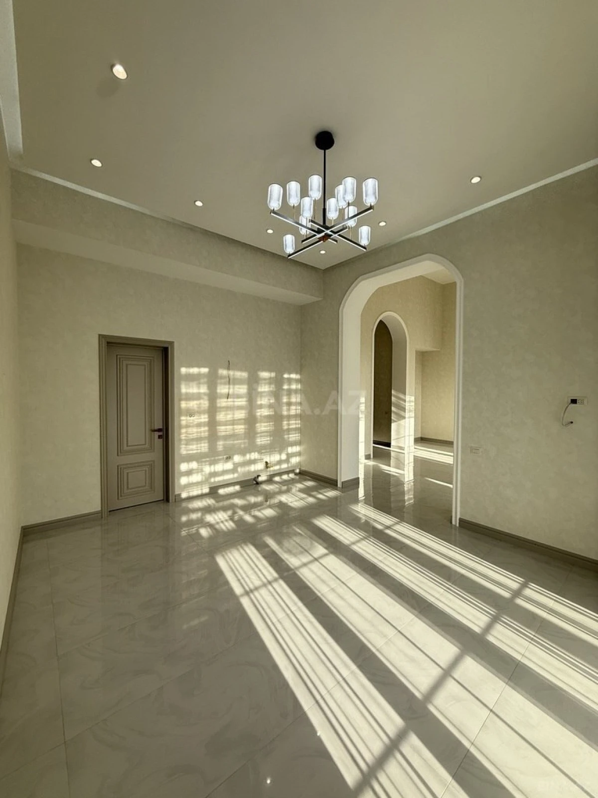 Satılır 4 otaqlı həyət evi 200 m²