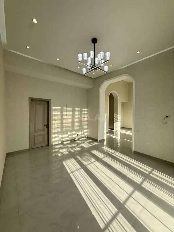 Satılır 4 otaqlı həyət evi 200 m²