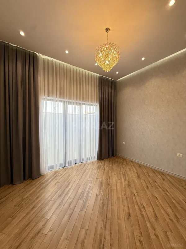 Satılır 4 otaqlı həyət evi 200 m²