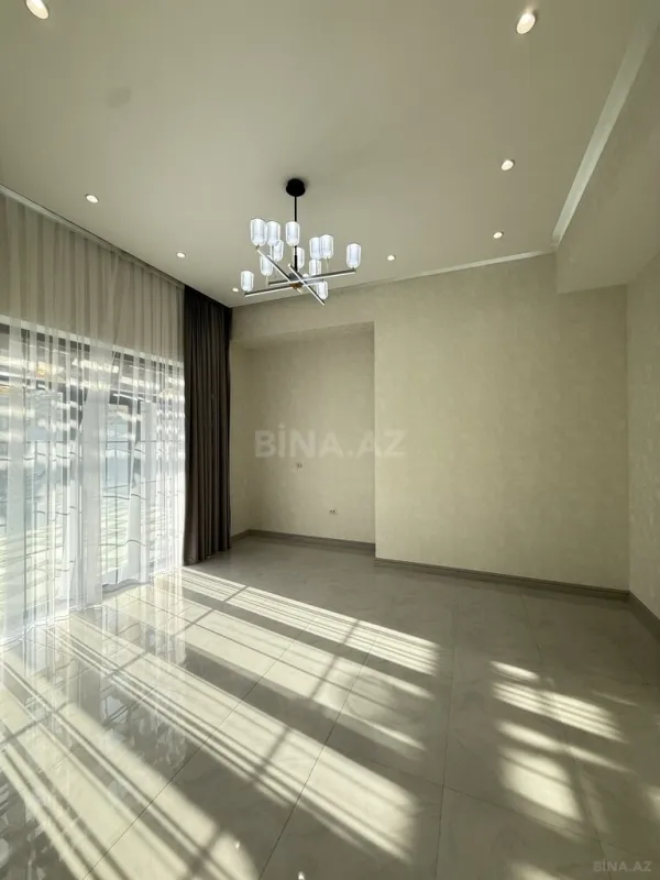 Satılır 4 otaqlı həyət evi 200 m²