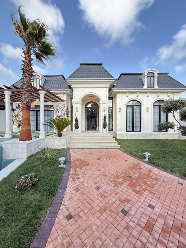 Satılır 4 otaqlı həyət evi 200 m²