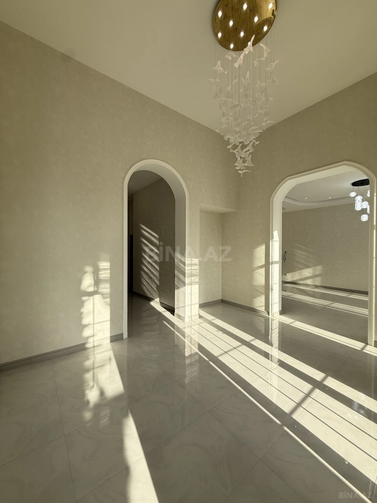 Satılır 4 otaqlı həyət evi 200 m²