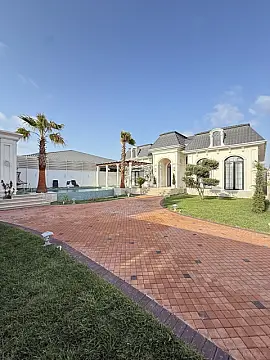 Satılır 4 otaqlı həyət evi 200 m²