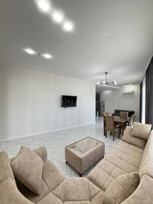 Satılır 4 otaqlı həyət evi 140 m²