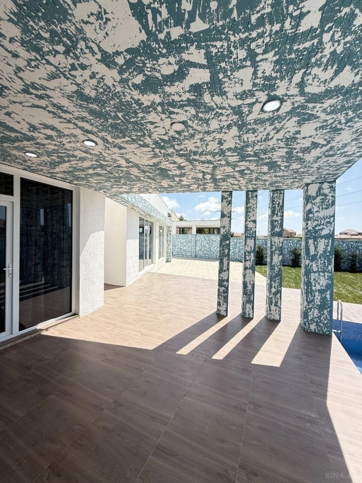 Satılır 4 otaqlı həyət evi 140 m²