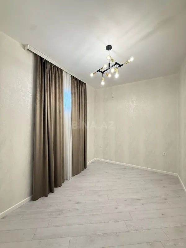 Satılır 4 otaqlı həyət evi 140 m²