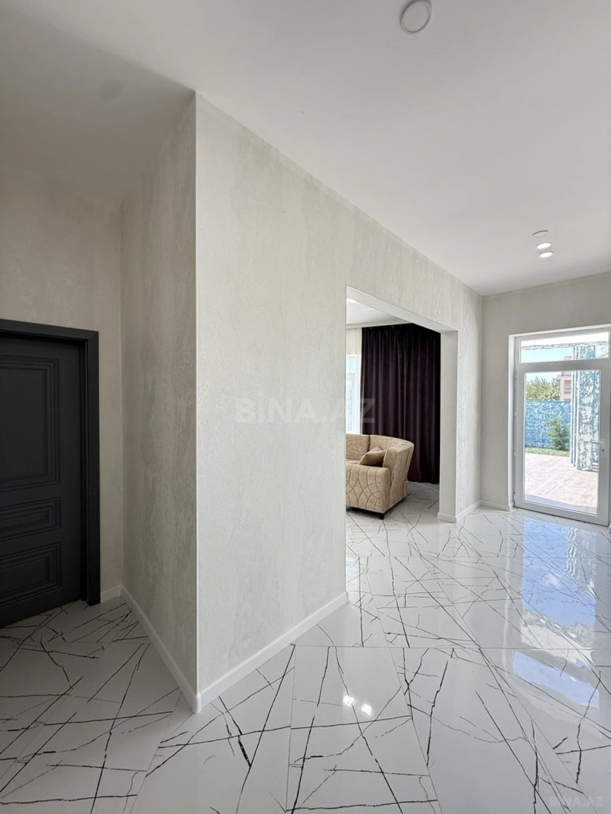 Satılır 4 otaqlı həyət evi 140 m²