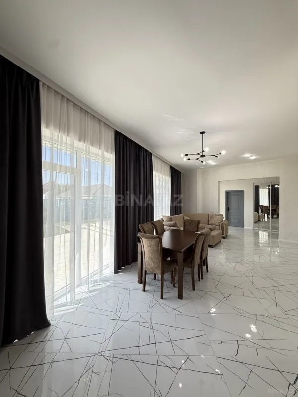 Satılır 4 otaqlı həyət evi 140 m²