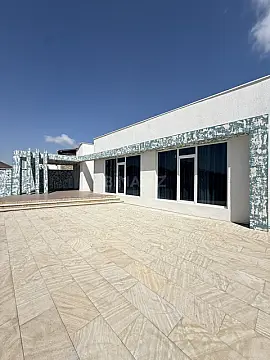 Satılır 4 otaqlı həyət evi 140 m²