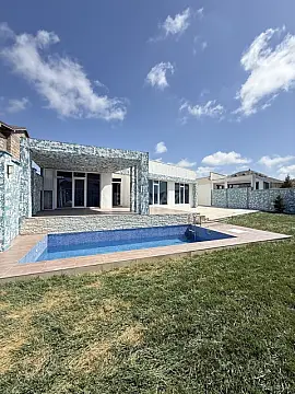 Satılır 4 otaqlı həyət evi 140 m²