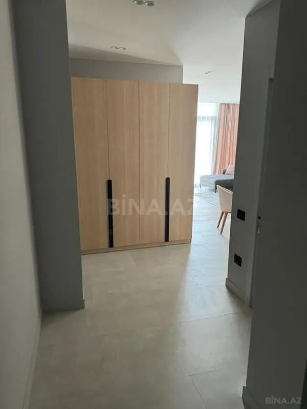 Kirayə verilir 3 otaqlı mənzil 132 m²