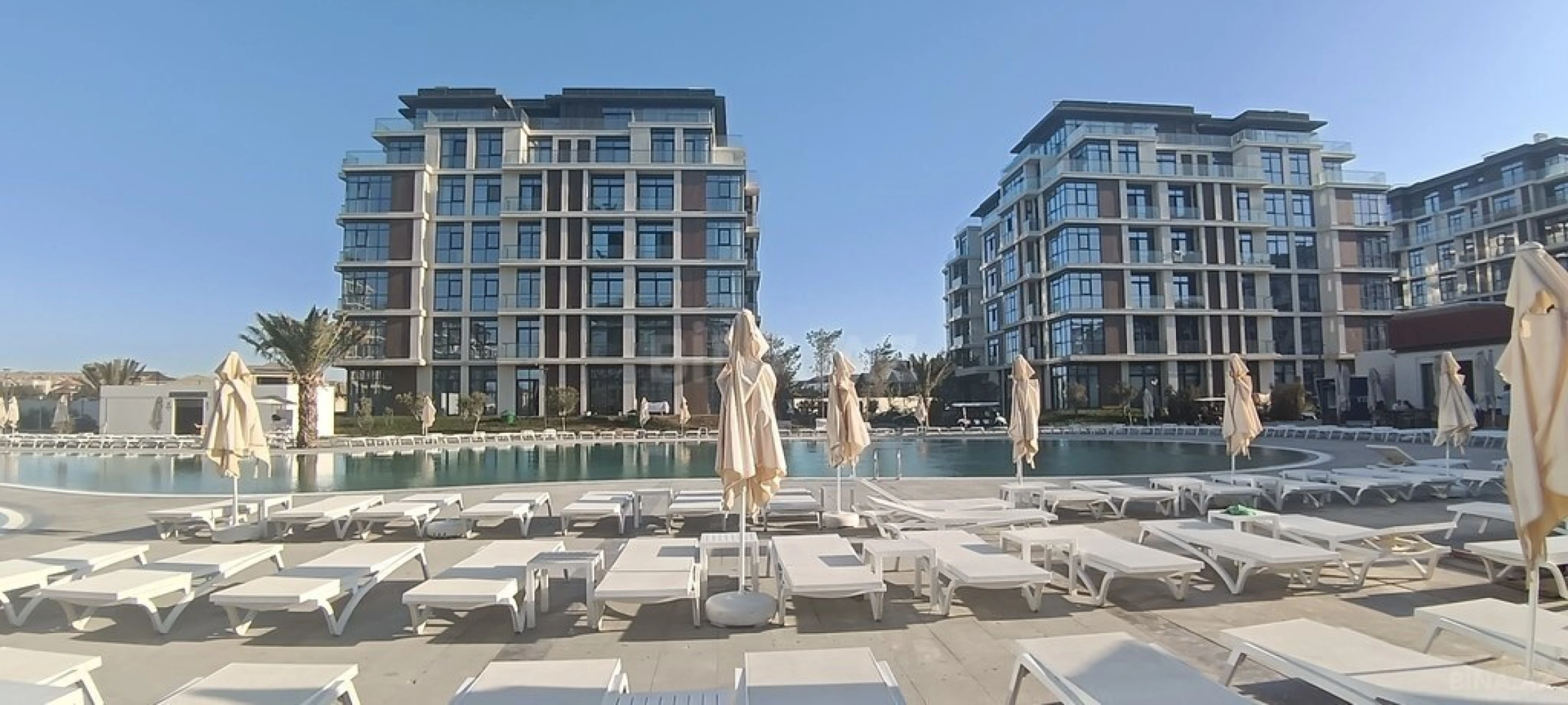 Kirayə verilir 3 otaqlı mənzil 132 m²