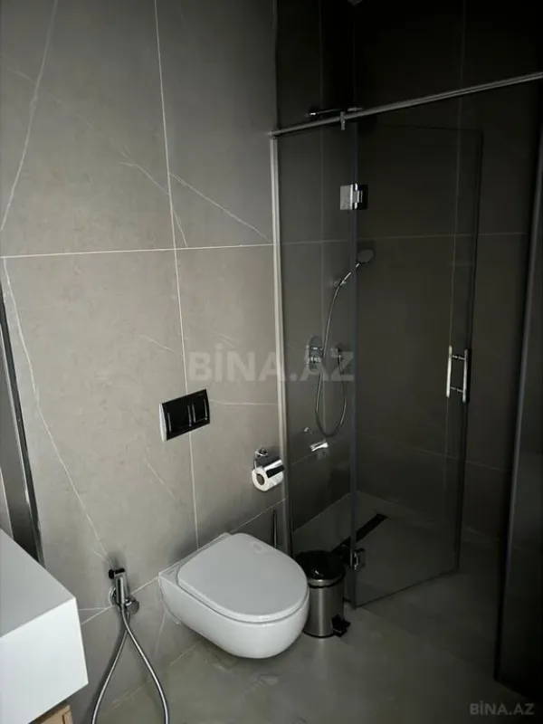 Kirayə verilir 3 otaqlı mənzil 132 m²