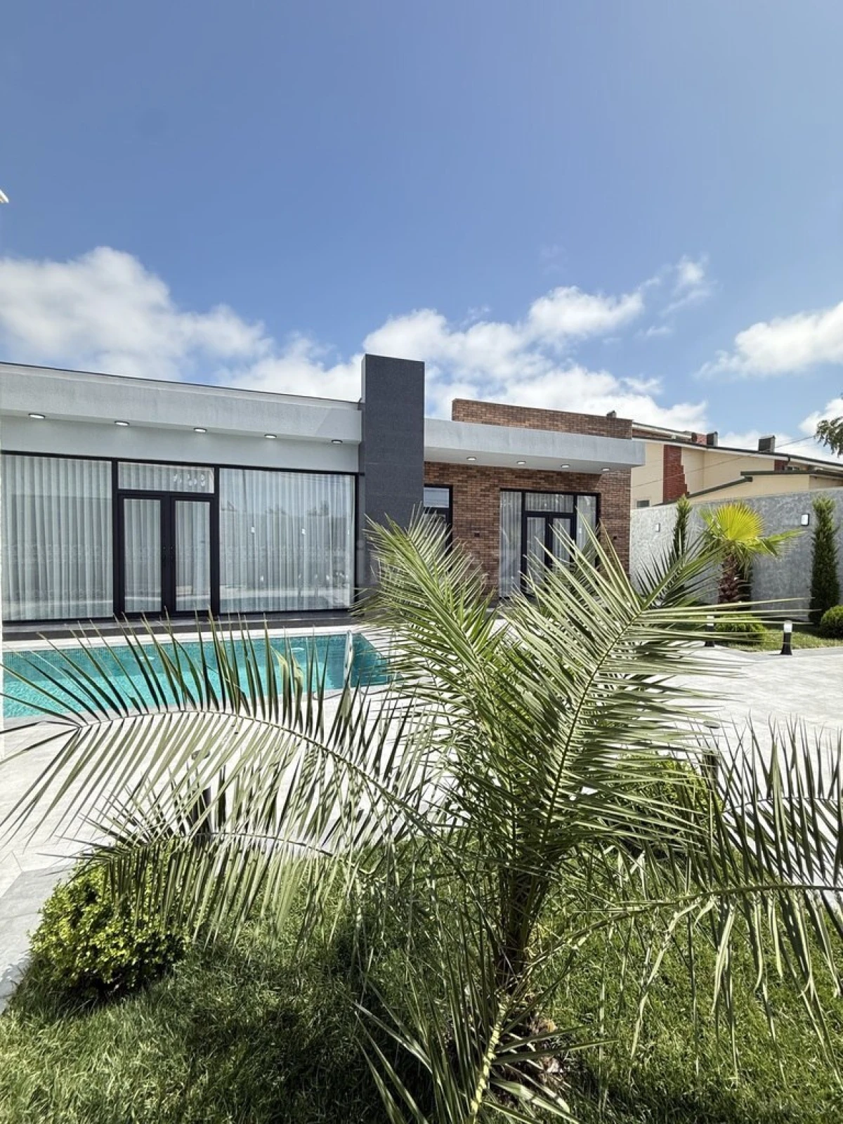 Satılır 4 otaqlı həyət evi 155 m²