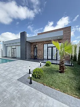 Satılır 4 otaqlı həyət evi 155 m²